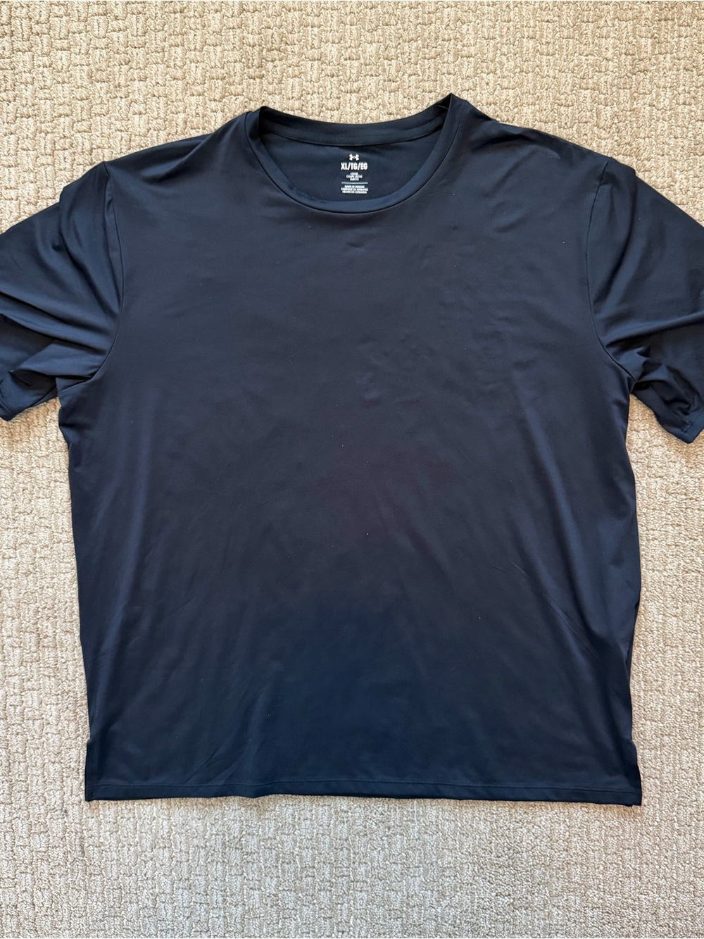 Men’s Under Armour Plain Black Performance Crew Neck Shirt